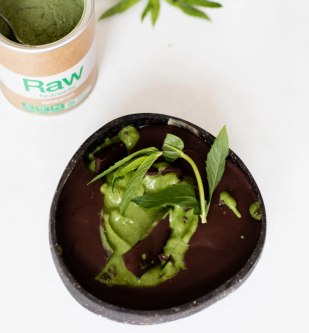 Mátovo-čokoládová smoothie bowl